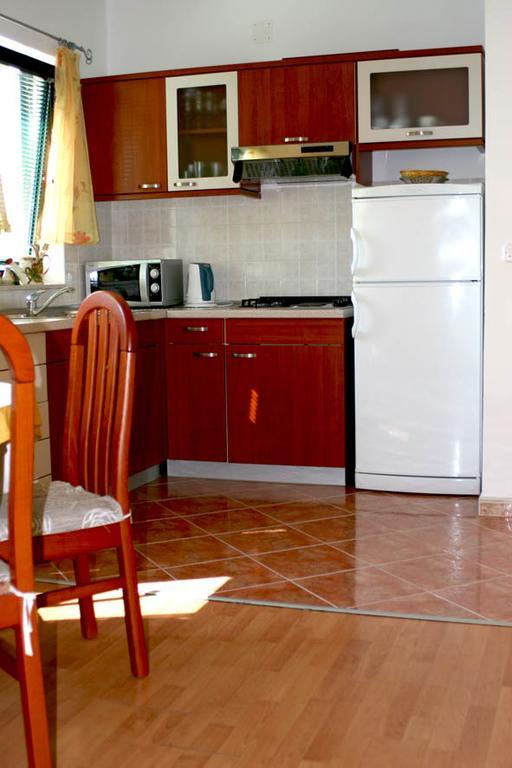 Apartmani Antonela Drašnice Exterior foto